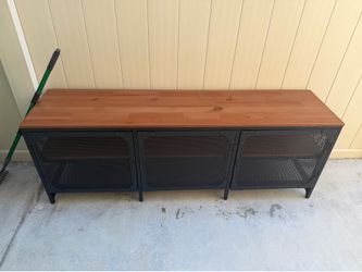 Tv center