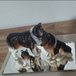 VINTAGE PORCELAIN FAMILY DOG FIGURINES 3"×2" 