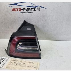 4 pins plug 2020 - 2021 - 22 - 2023 TESLA MODEL 3 / Y LEFT LED TAIL LIGHT OEM AX98928