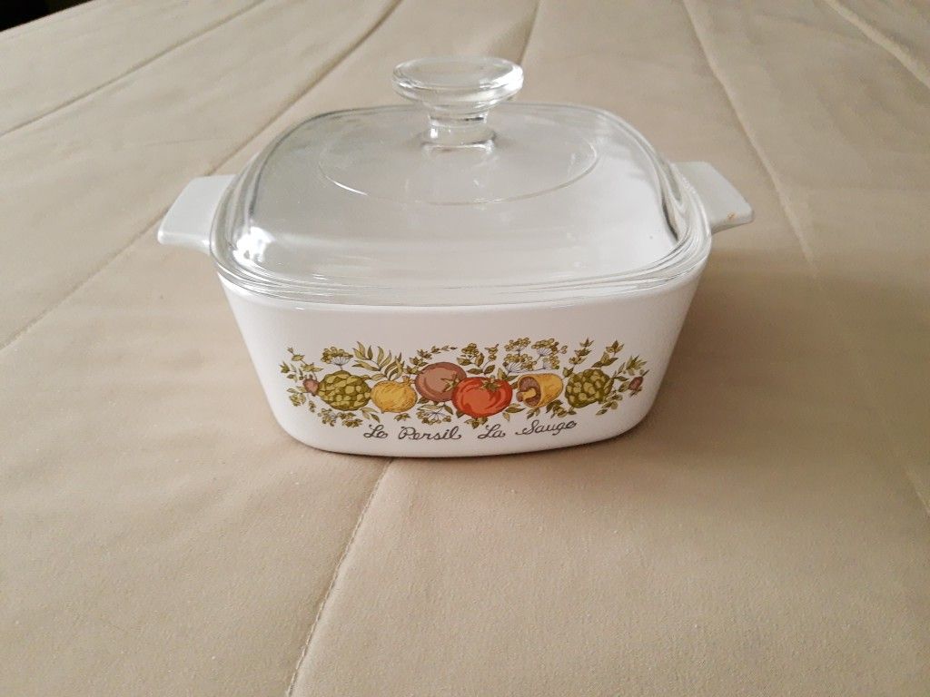 Corning Ware. Vintage. 1 1/2 Quart. A-1 1/2- Le Person LA Sauge