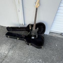 Electric bass guitar  🎸