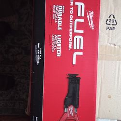 Milwalke Saw Saw