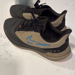 Nike All Weather Size 10 