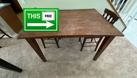 FREE Table w/ FREE Chairs (x2) and FREE expandable for more seating