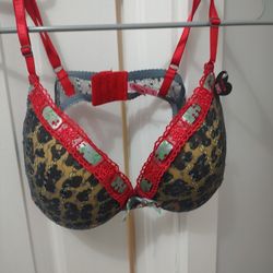 New Larea by Leonisa Bra,Red and gray lace bra, size 36C.