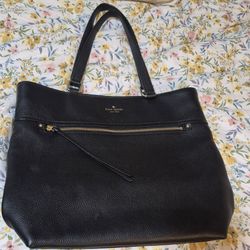 Kate Spade Black LPebbled Leather Purse