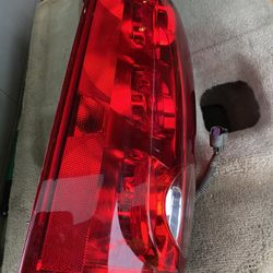 2007 -2013 GMC Yukon XL Driver side Rear Lighting 