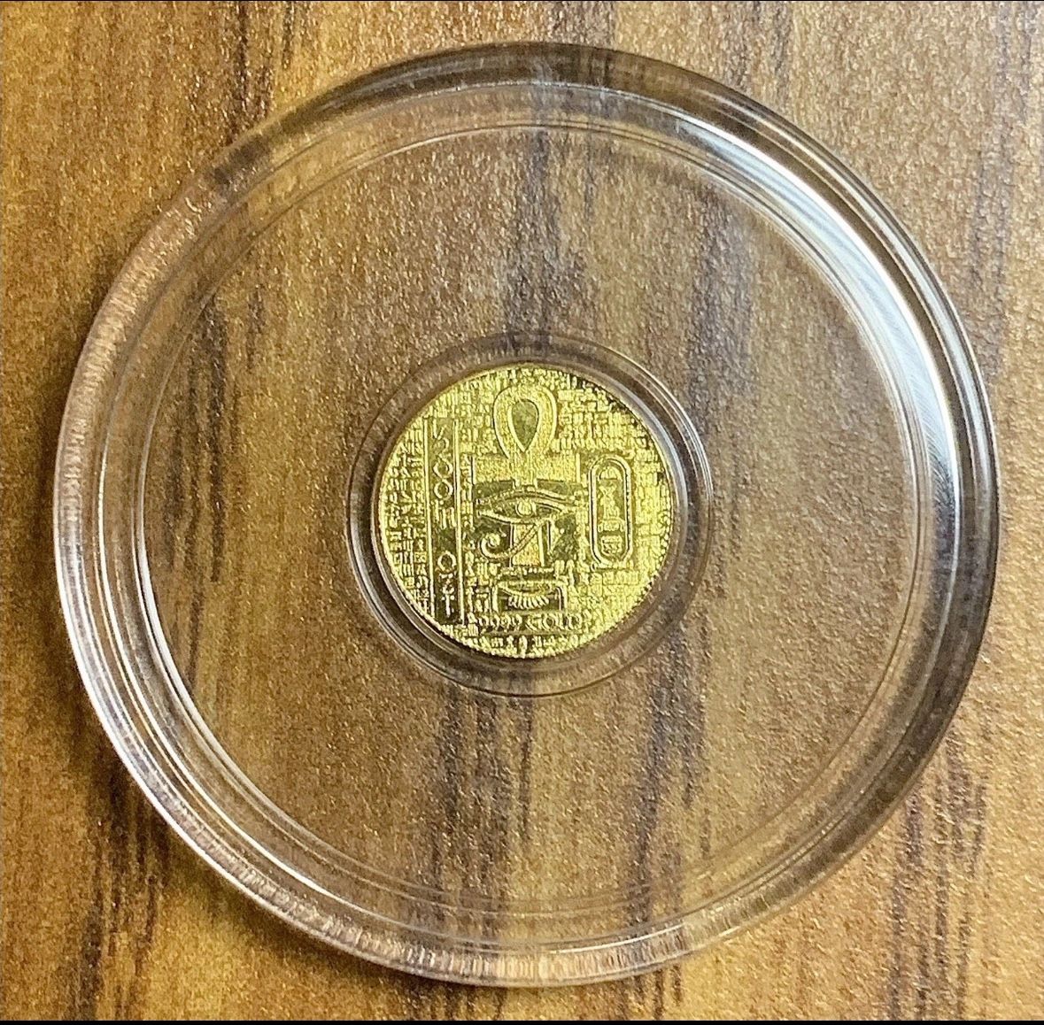 1/200th Oz .9999 Pure Gold Monarch Egyptian Scarab Anhk Encapsulated Round