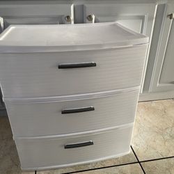 PLASTIC DRAWERS