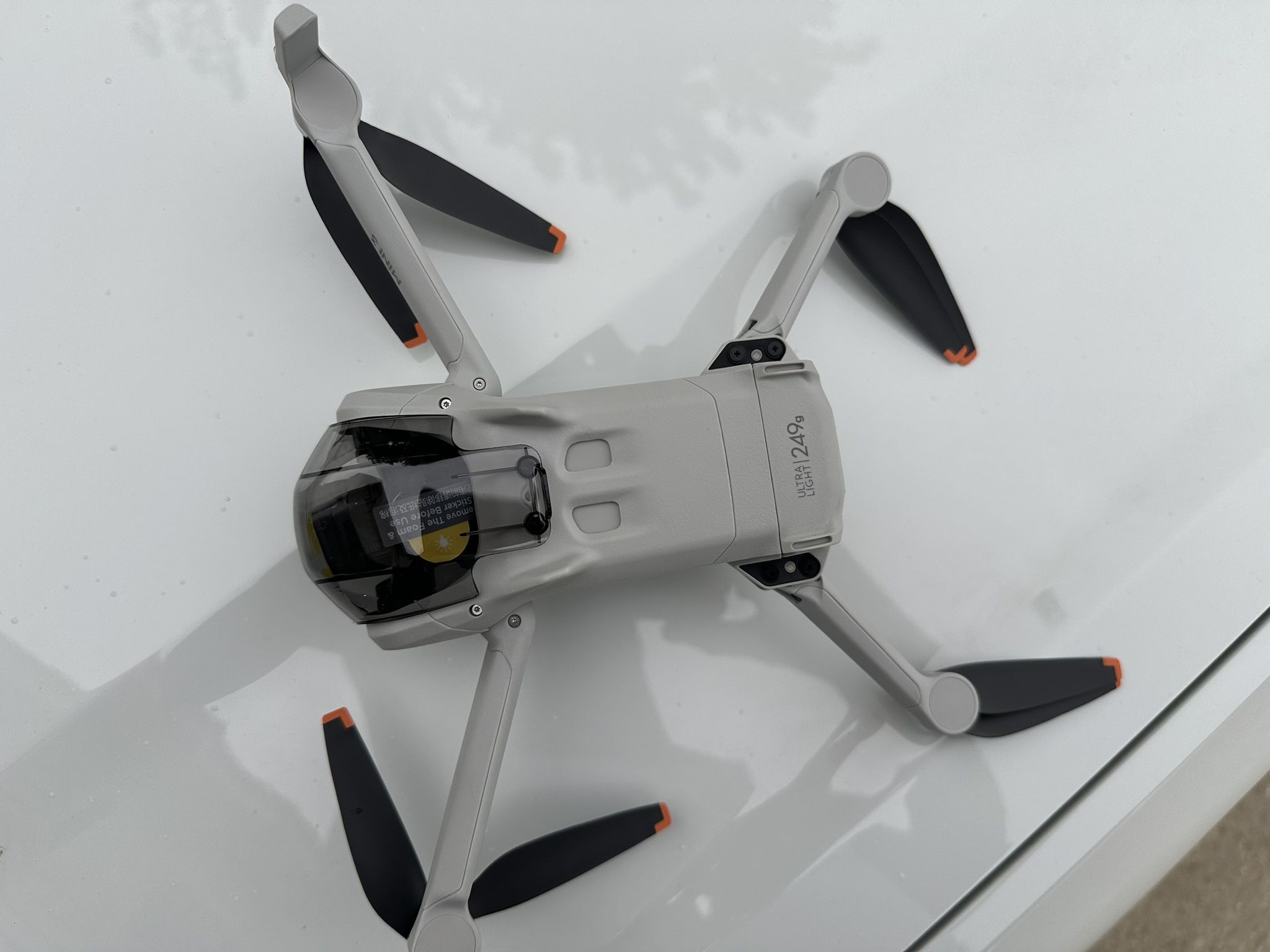 DJI Mini 3, Lightweight 3x Mechanical Gimbal Mini Camera Drone with 4K HDR Video