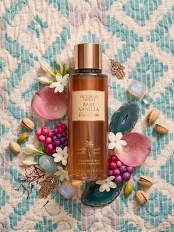 Victoria's Secret Bare Vanilla Vacation Fragrance Mist