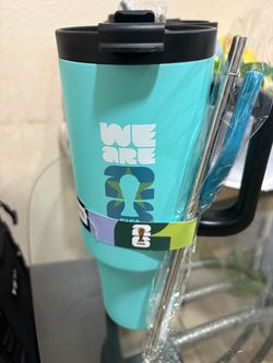 Vasos de  stanly fifa  de 40 oz