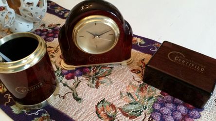 Daimler Chrysler Desk Set.