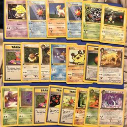 21 Vintage 1st Edition & Shadowless Pokemon Cards Moderately to Highly Played
