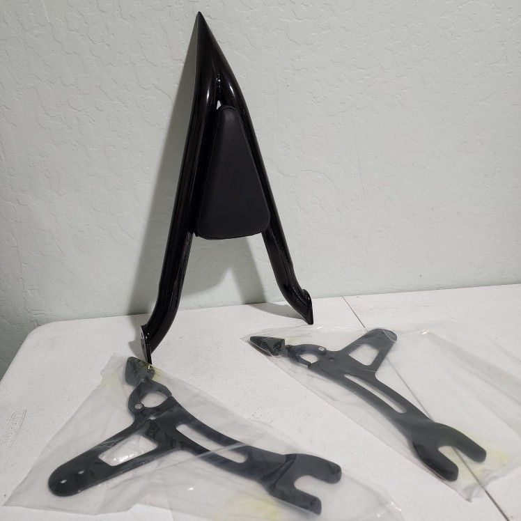 Sissybar Backrest for Indian Challenger/ Chief/ Chieftain/ Roadmaster 14-24