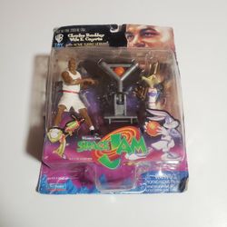 Space Jam 1996 Charles Barkley & Wile Coyote with Acme Turbo Vermin Launcher Figure 