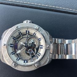 Bolt Invicta