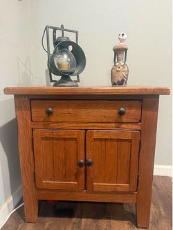 Wood cabinet
