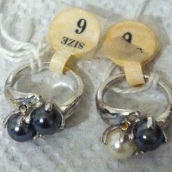 Silver Tone Double Pearl Ring, Double Black & Double White & Black, Size 6. 