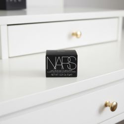 NARS - Goldeneye Illuminator