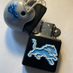 Lyons Mini Helmet, Fliptop Lighter New Without Fuel
