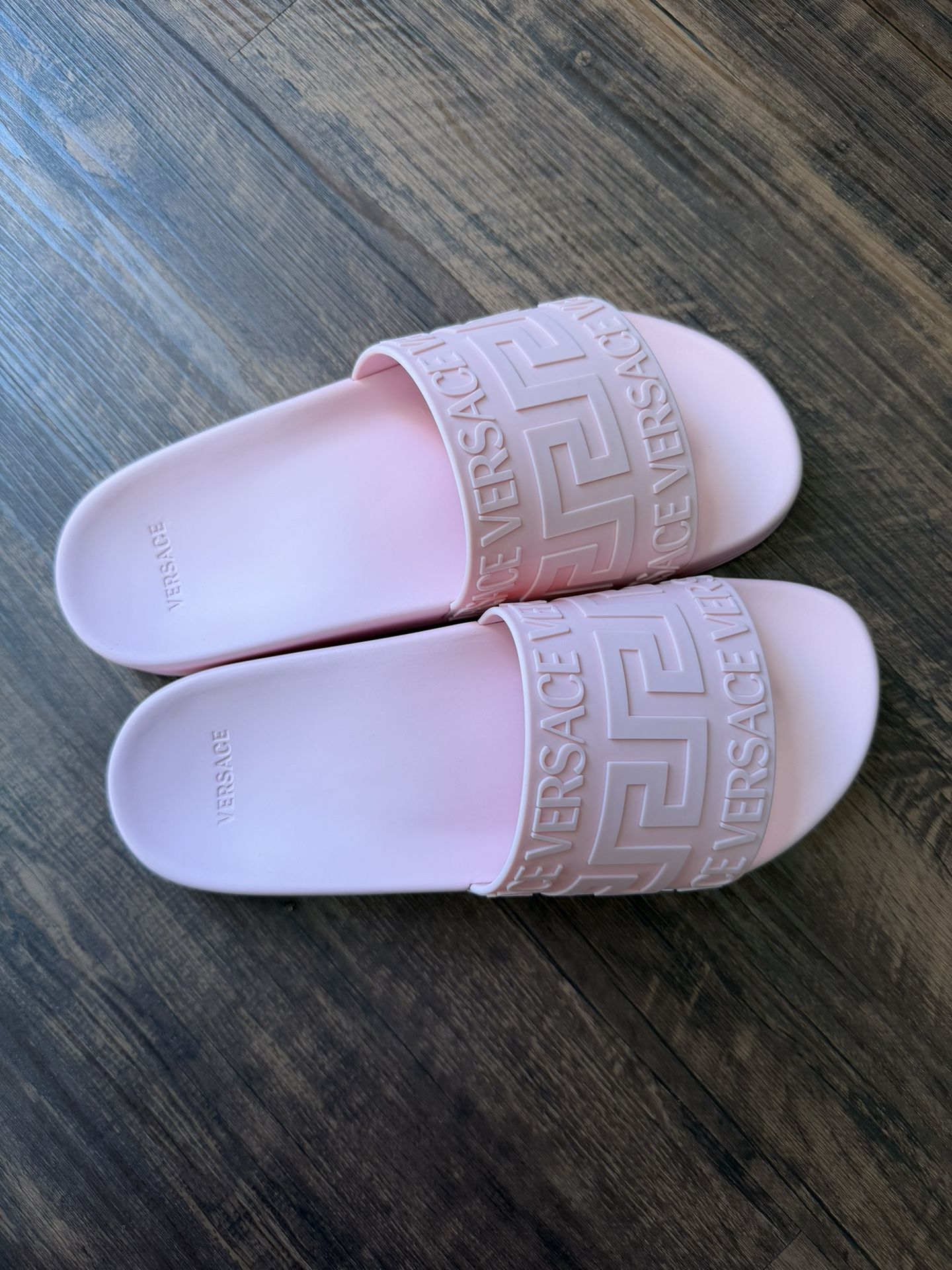 Versace Pool Slides – Pale Pink, Size 40