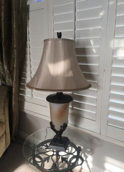 Table lamp