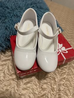 White Patent Mary Jane Heels. Size 13.