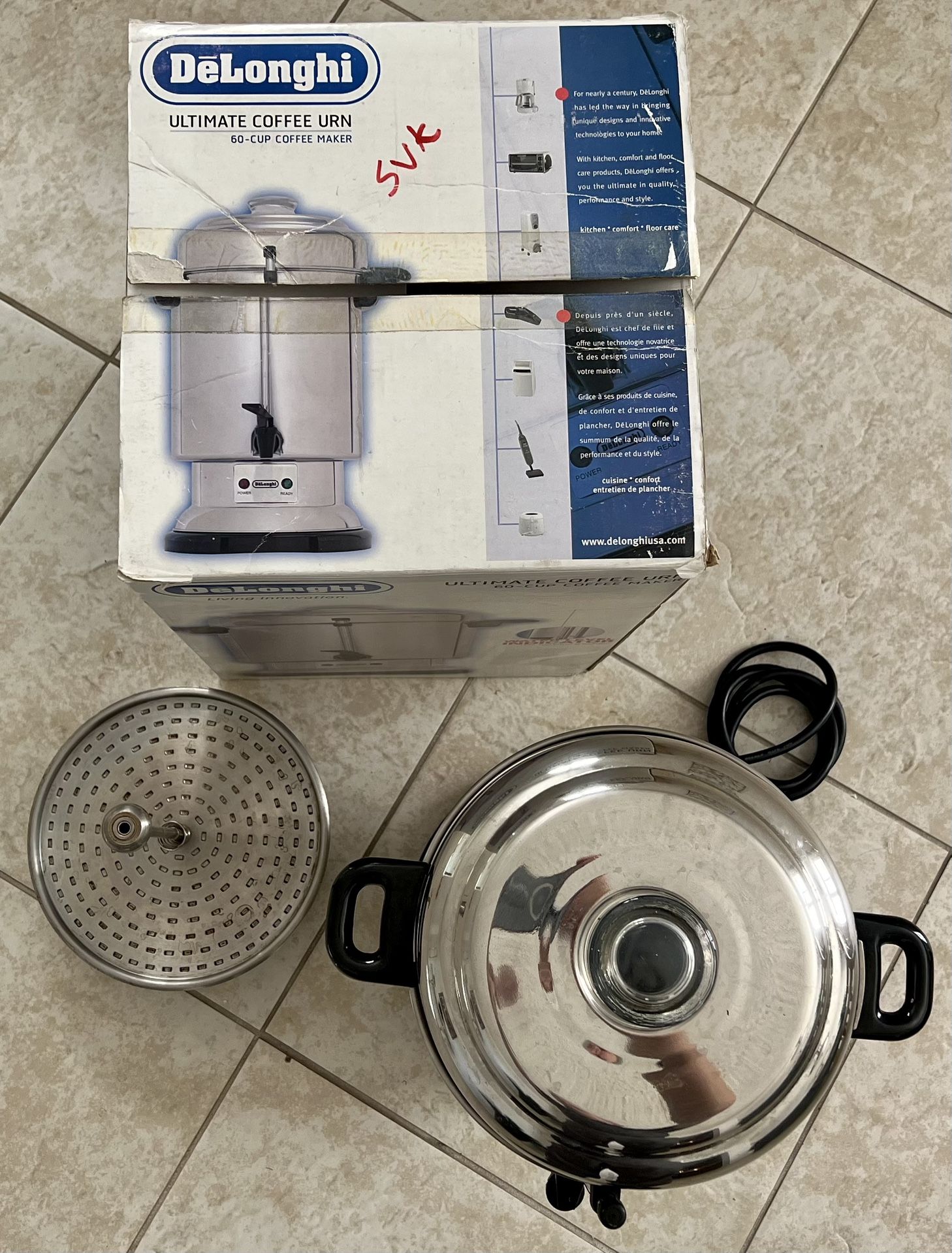 DELONGHI 60 CUP COFFEE MAKER STAINLESS STEEL MODEL (DCU62) PRE-OWNED $100.00