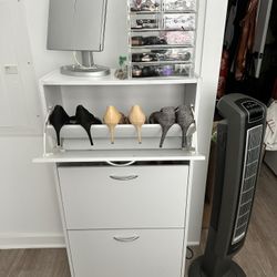 Shoe Dresser