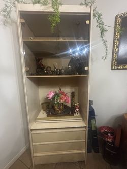 Matching Beige Display Cabinets / Curio Columns – Set of 3