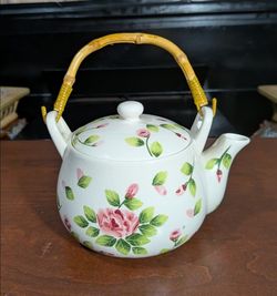 BDK Marketing Inc decorative porcelain floral motif "Teacup Planter" with bamboo handle