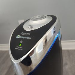 GermGuardian Air Purifier with HEPA Filter and UV-C Sanitizer, 743 Sq. ft, AC4825DLX, Gray