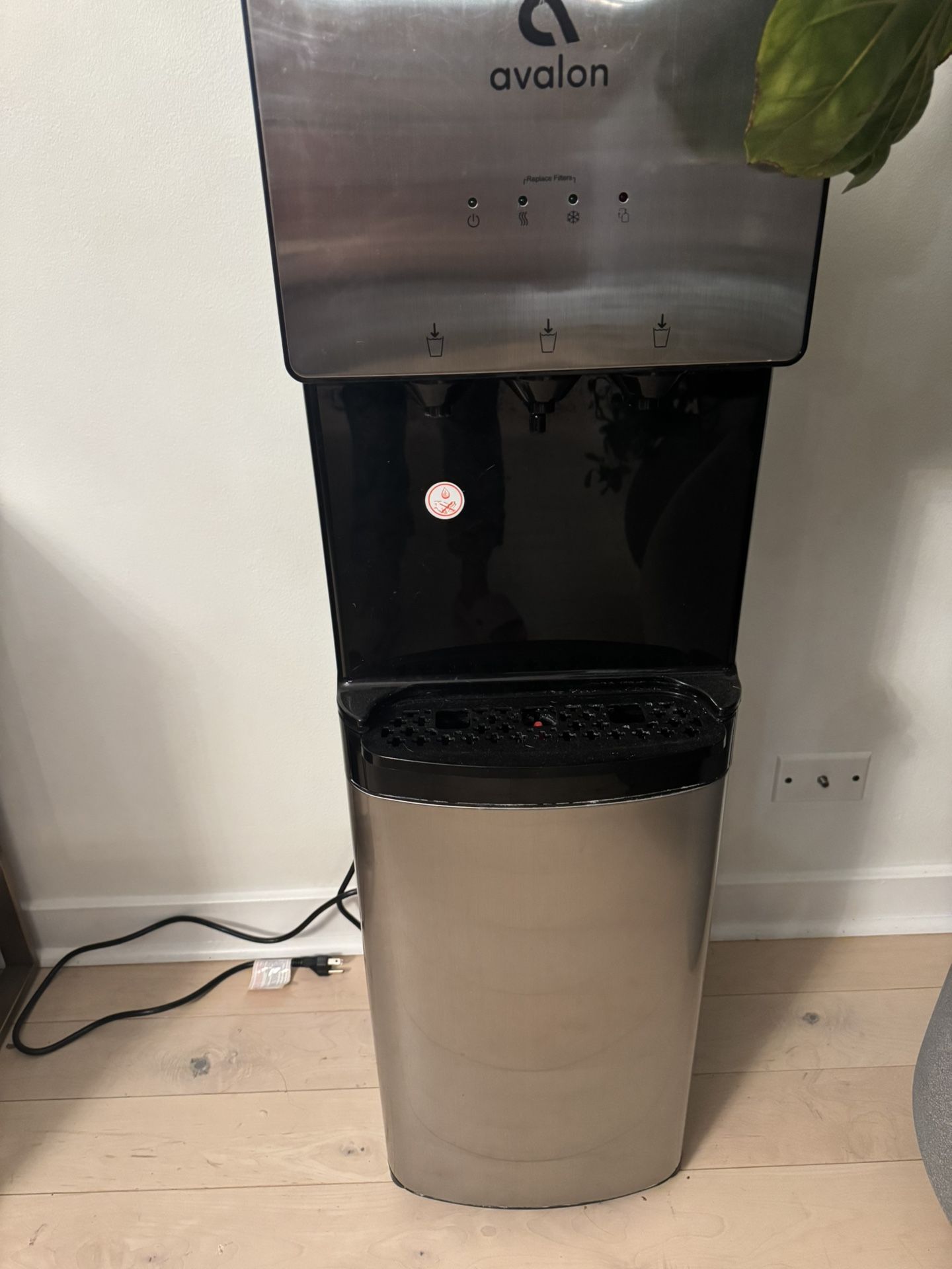 Avalon Drinking Water Machine