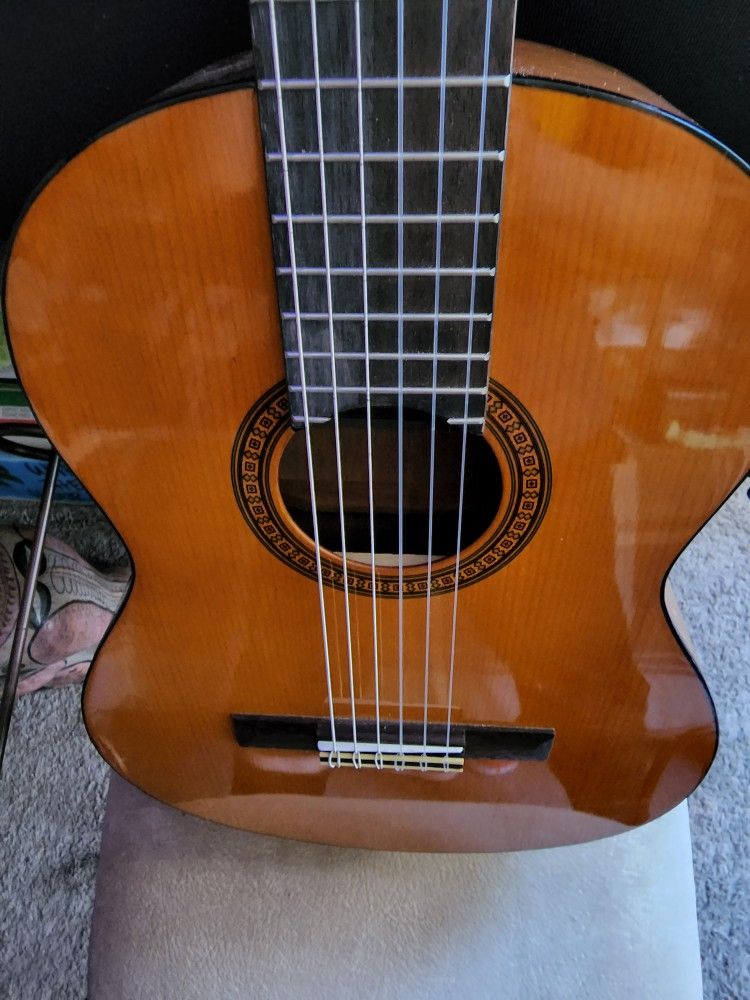 Yamaha CGS102AII Student 1/2 Size Classical Guitar Natural GUITARRA YAMAHA PARA PRINCIPIANTES