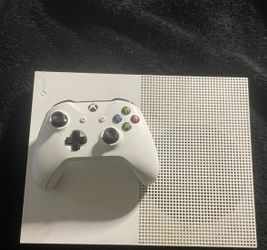 Xbox One S Console with Controller