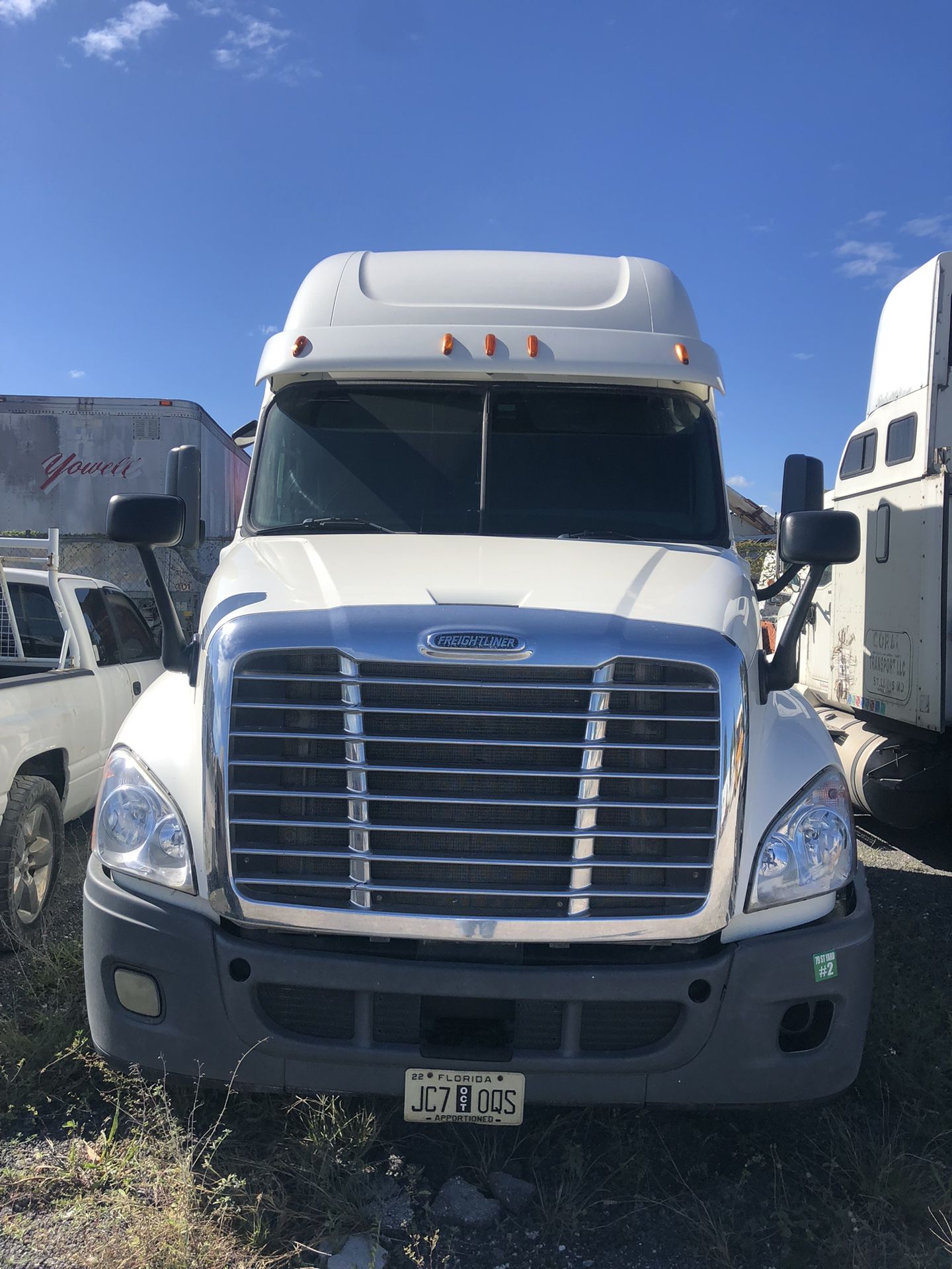 2015 Freightliner Cascadia 135