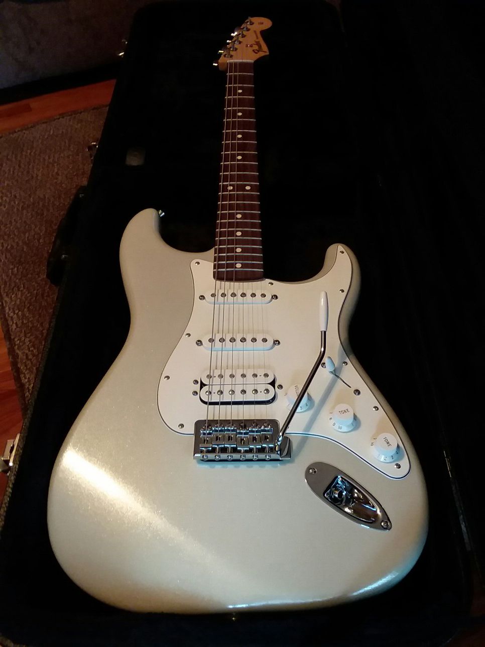 Fender Stratocaster with hard case