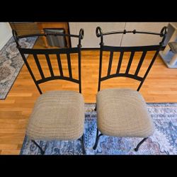 4 Dining Room Chairs