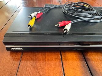 Samsung DVD player - like new !
