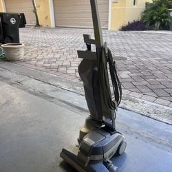 Kirby Vacuum Cleaner 