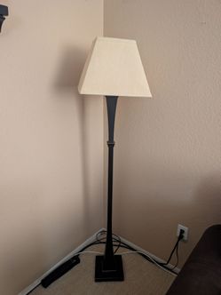 Floor lamp