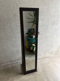 Locking Rotating Mirror Jewelry Cabinet