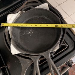 3 Lodge Large Cast Iron Skillets 