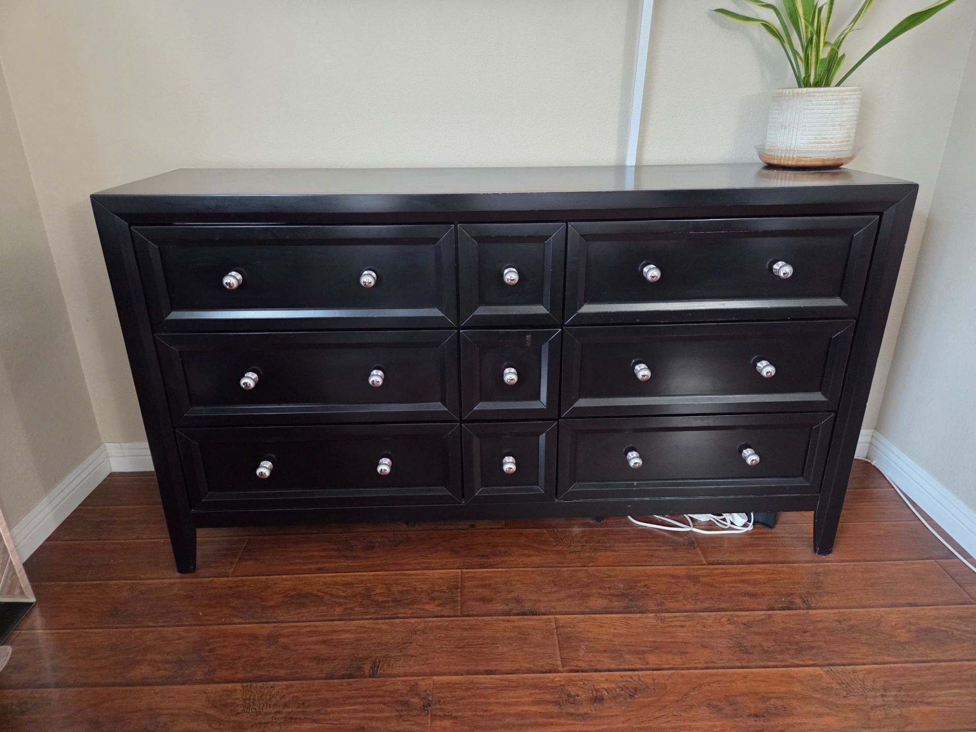 9 drawer dresser