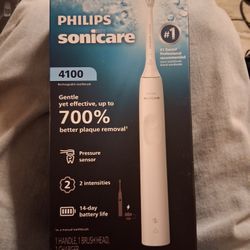 Philips Sonicare 4100 Rechargeable Electric Toothbrush. 