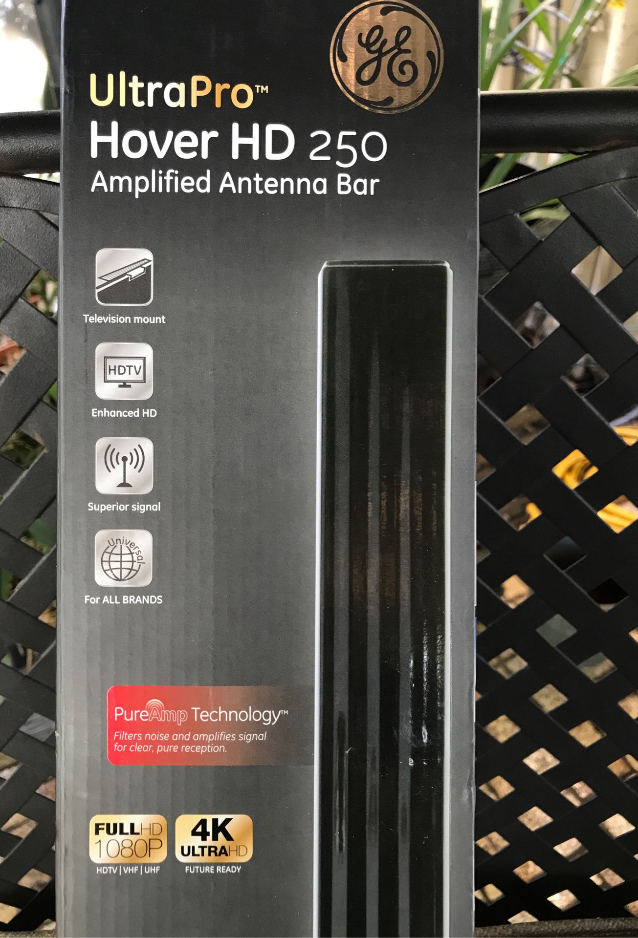 Antenna for Free Hd TV!!! Amplified Antenna Bar 4K Ultra HDTV EASY TO MOUNT ANYWHERE 50 miles range