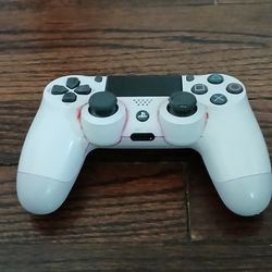 PS4 Controller