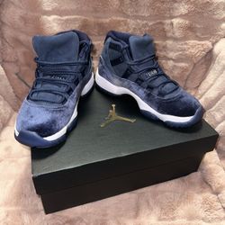Jordan 11 Retro Midnight Velvet Navy