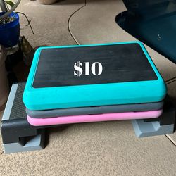 2-Jane Fonda Aerobic Steppers